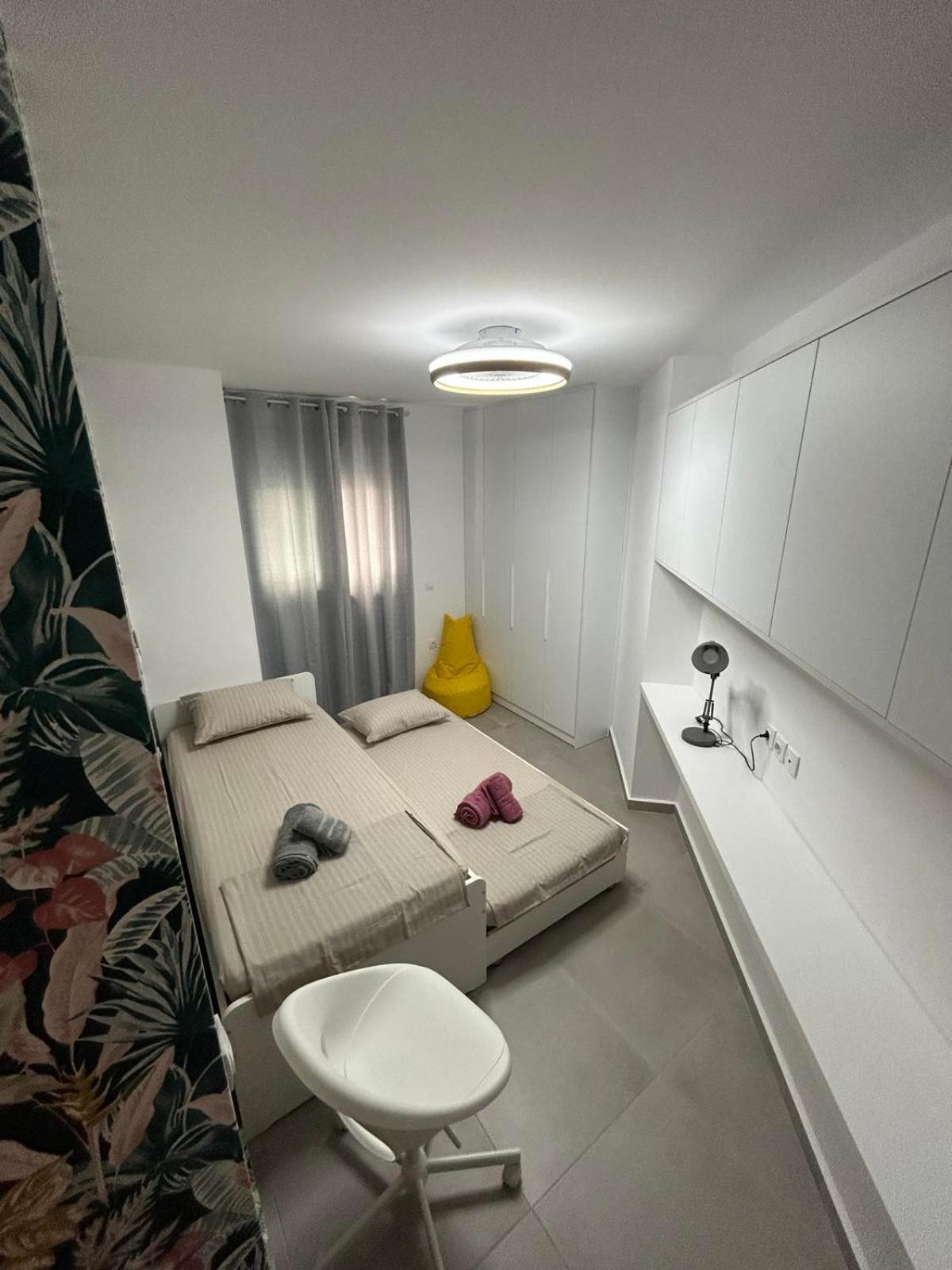 Floral 2 - 1st Floor With Private Parking! *