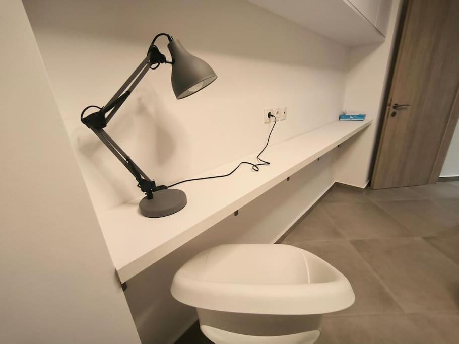 Floral 2 - 1st Floor With Private Parking! Apartment *